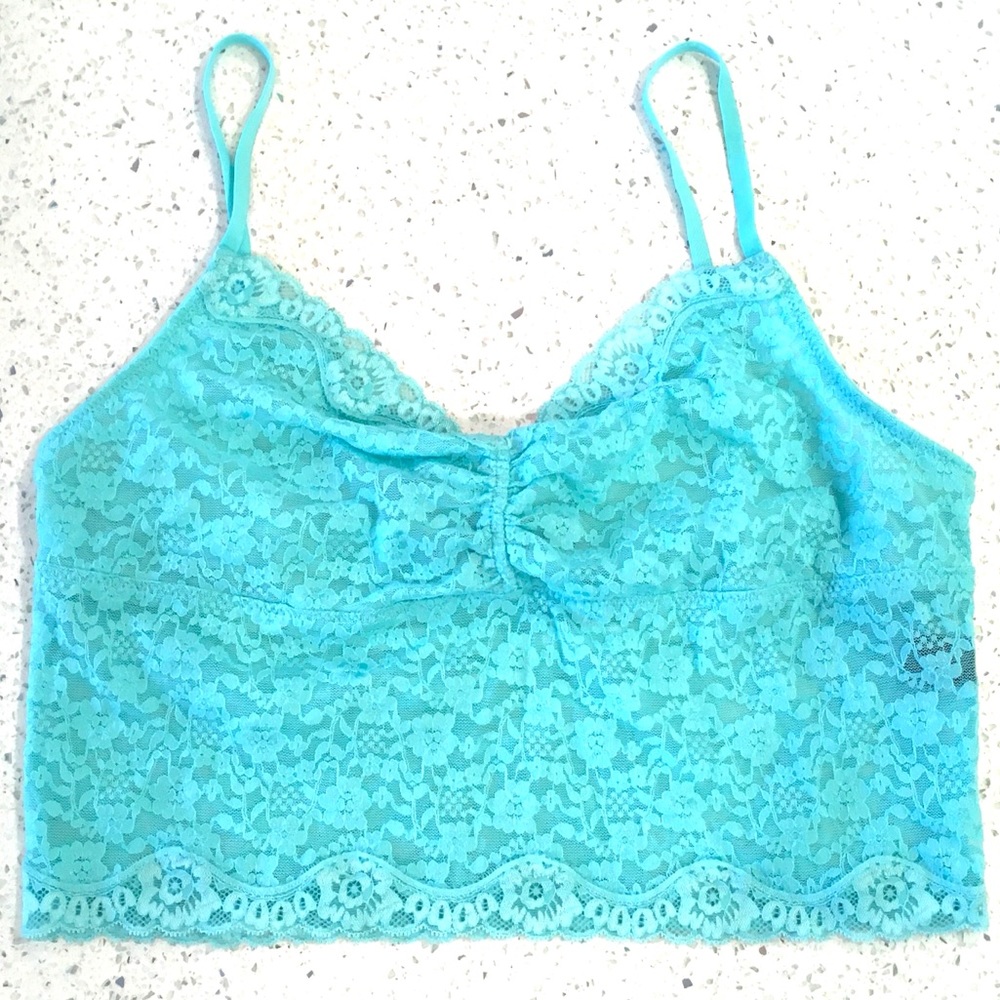 VICTORIAS SECRET BRALETTE SIZE LARGE